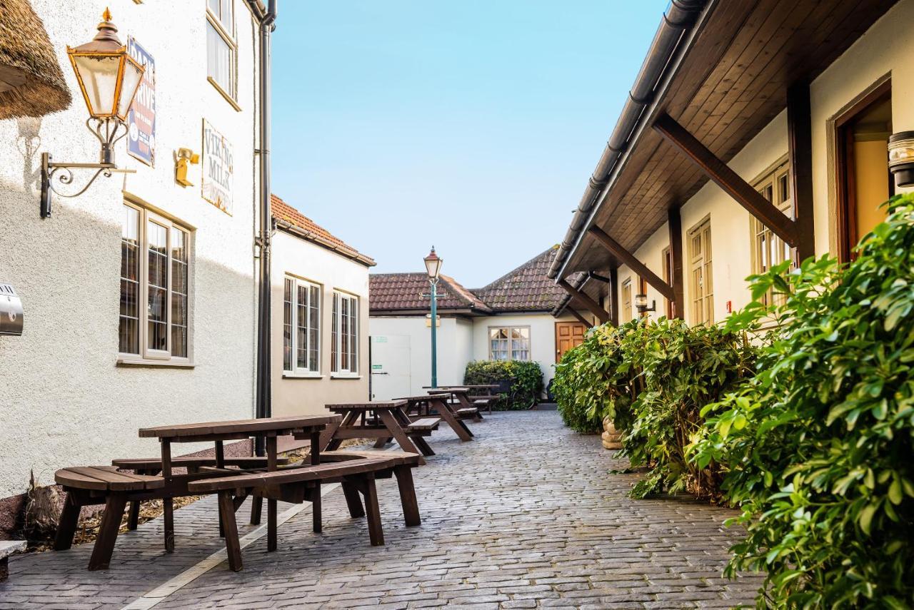 The Half Moon Inn And Country Lodge Yeovil Dış mekan fotoğraf